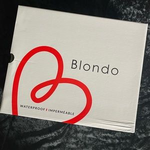 ❣️Blondo waterproof suede booties❣️